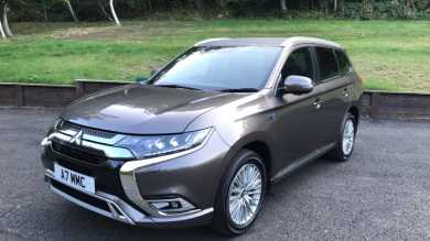 Mitsubishi Outlander PHEV (2012 - 2021) Review