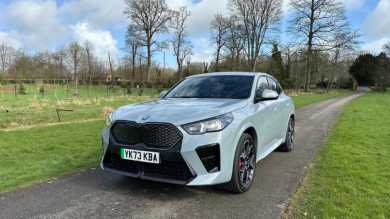 BMW iX2 (2023 - )