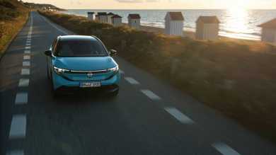 New Nissan Leaf 2025 (2025 - )