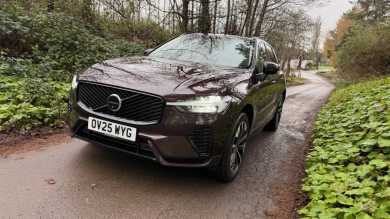 Volvo XC60 T8 Plug-in Hybrid AWD Ultra (2025 - )