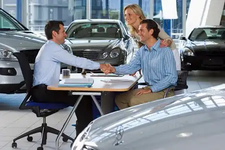 Why Sell Your Car to a Dealer