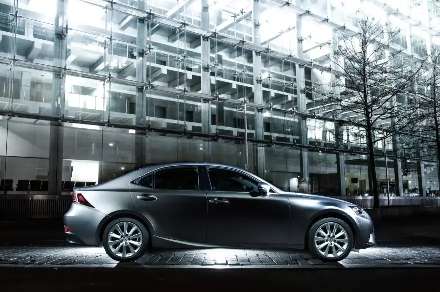 Lexus IS