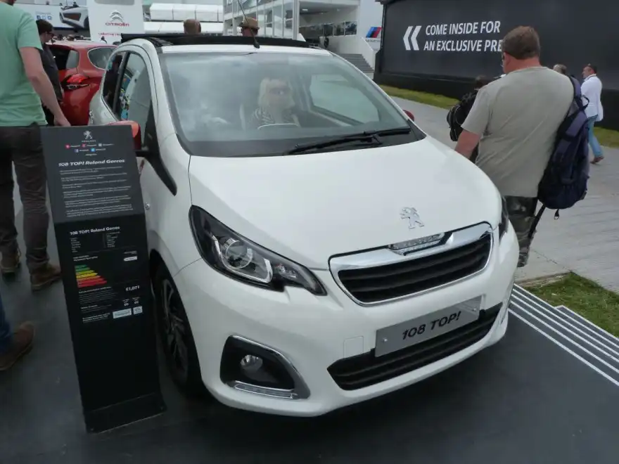 The New 108 TOP! Roland Garros Cabrio