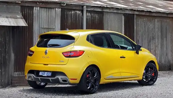 Renaultsport Clio RS200 - From £20,445