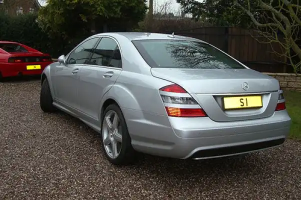 'S 1': £404,000