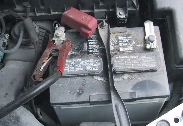 # 10 Battery