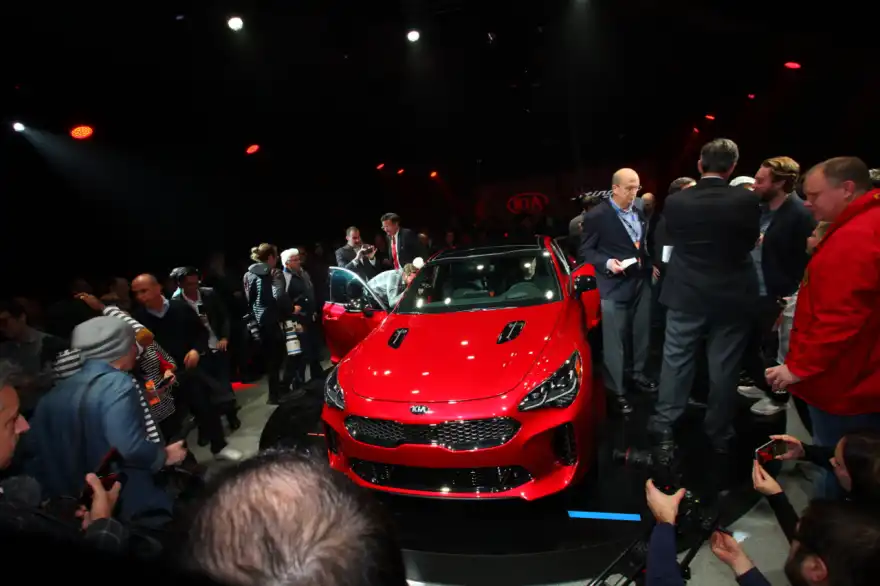Sporty - KIA Stinger GT