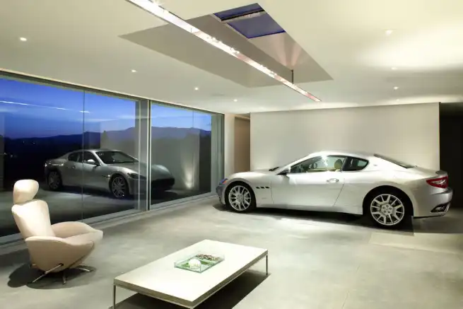 5 Amazing Ways to Store Your Car