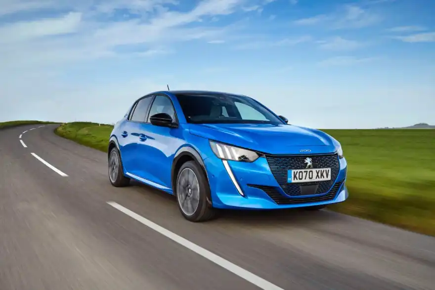Peugeot e-208