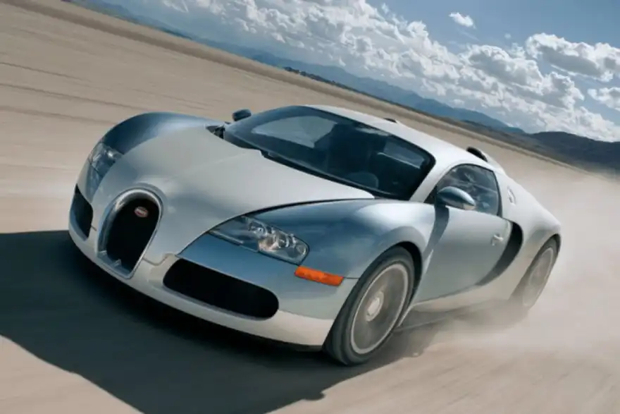 Bugatti Veyron (2005)