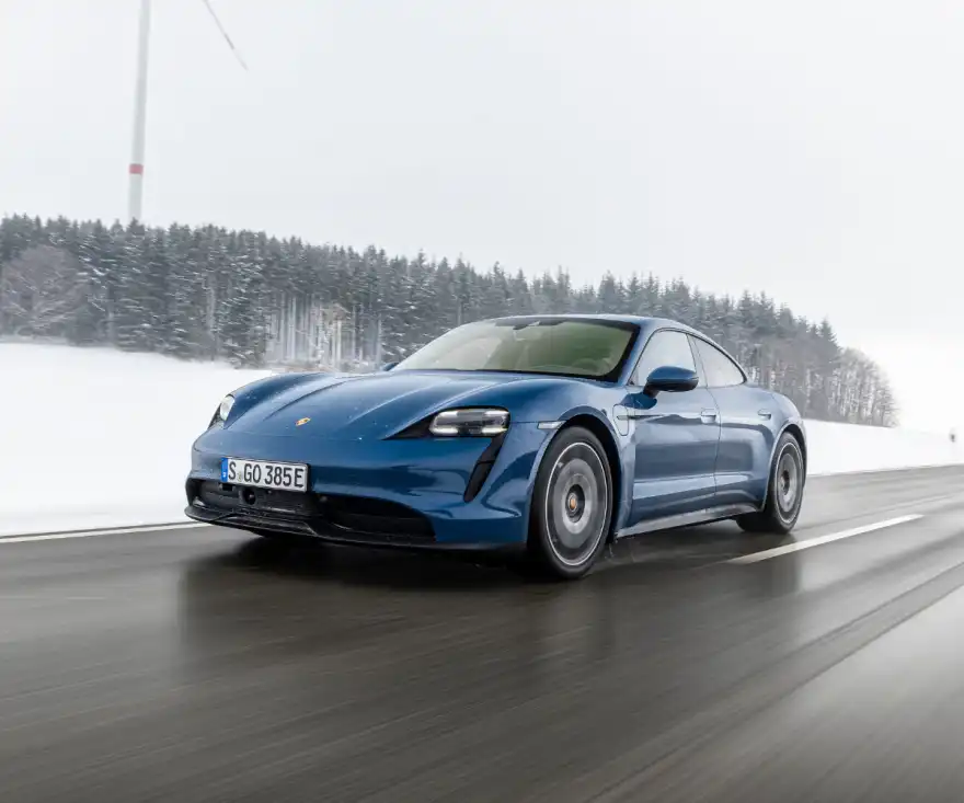 Porsche Taycan: 421 miles