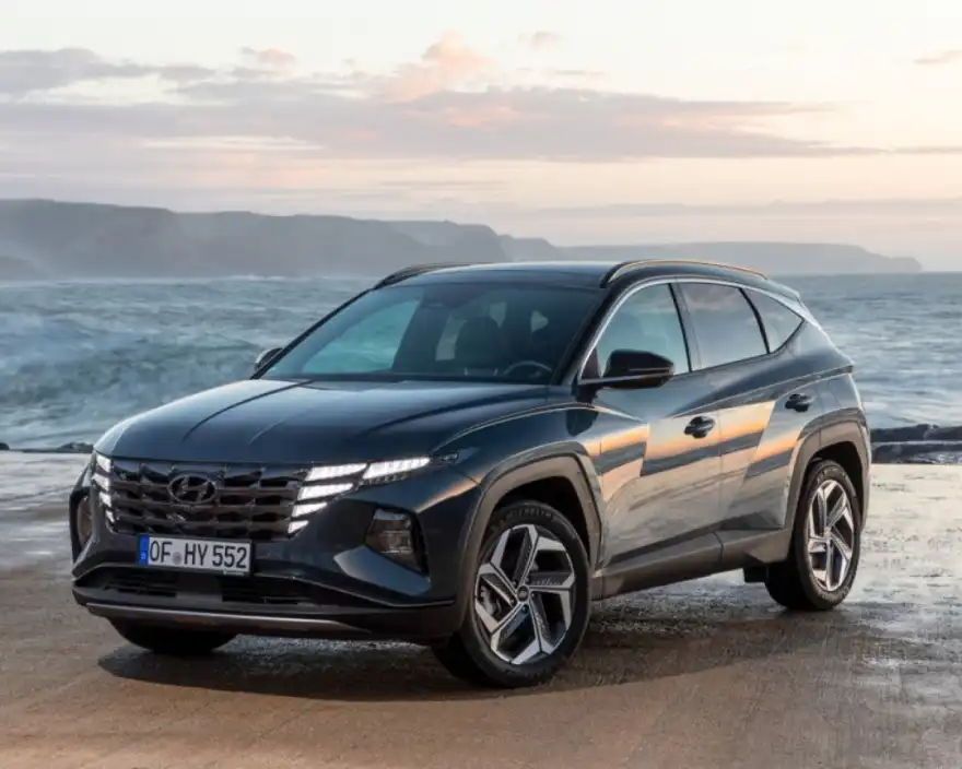 Hyundai Tucson - 2,373