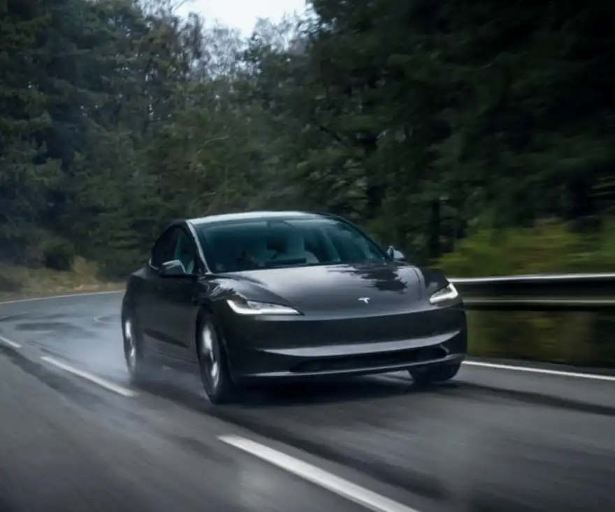 Tesla Model 3 Long Range: 436 miles