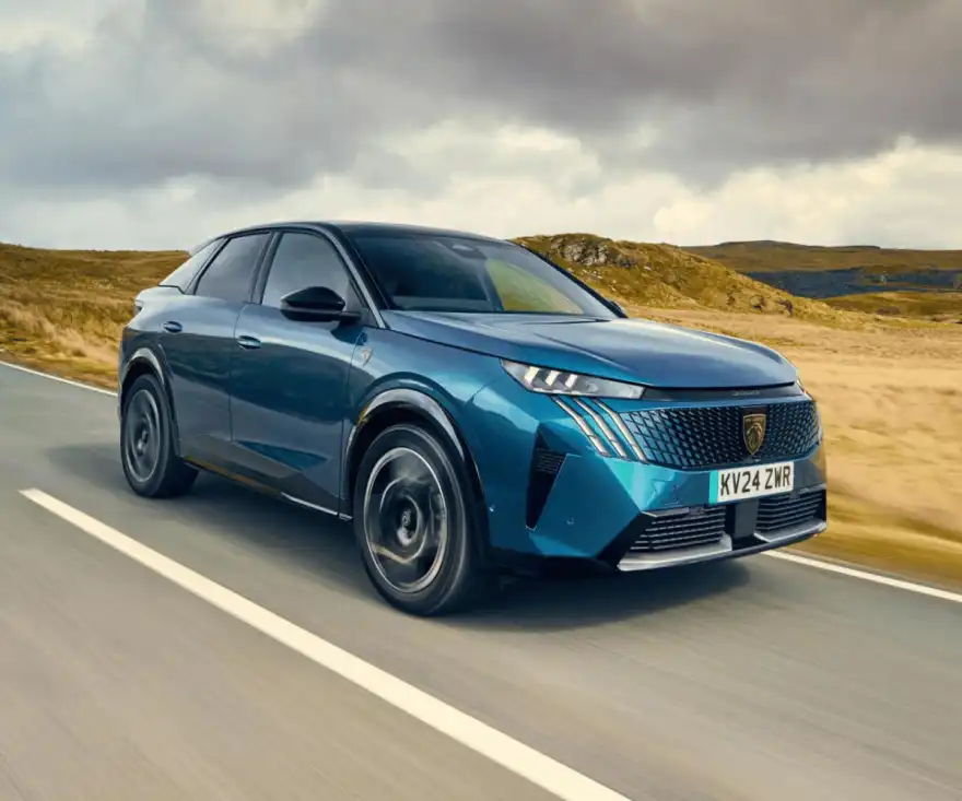 Peugeot E-3008: 435 miles