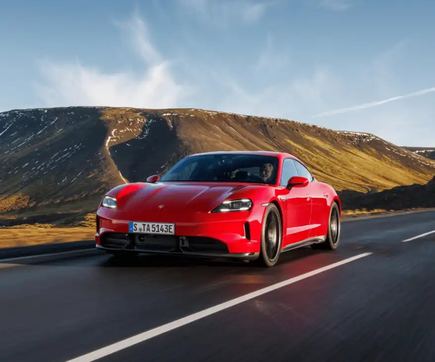 Porsche Taycan: 421 miles