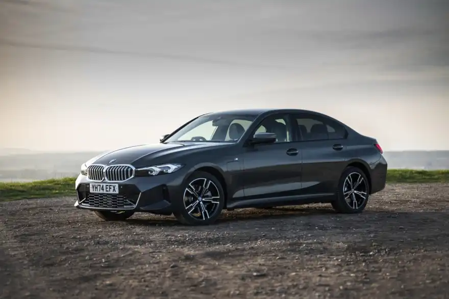 BMW 330e