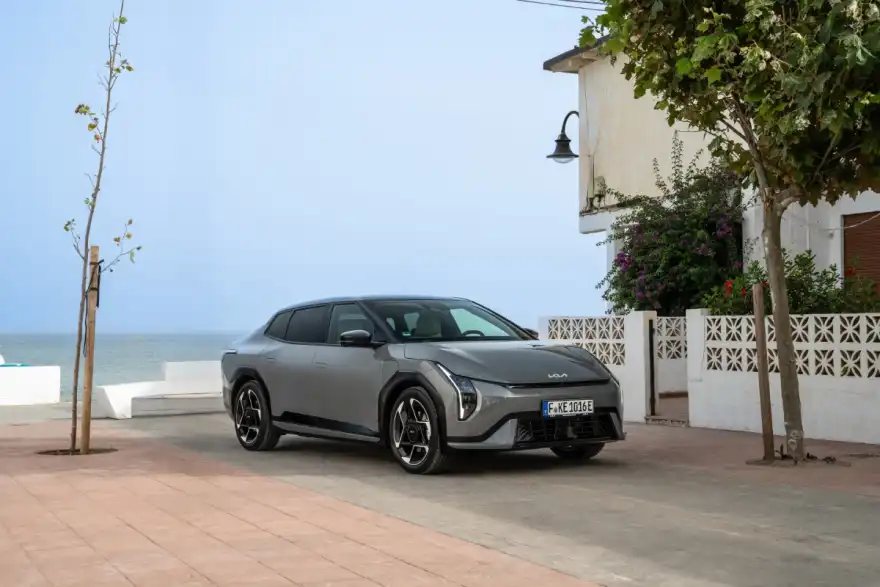 Kia EV4