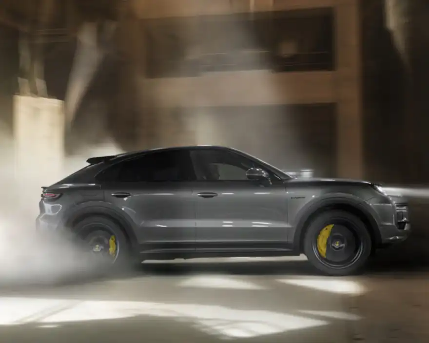 Cayenne Coupe Turbo E-Hybrid GT