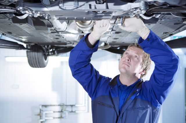 Mechanic Labour Rate Varies &pound;97 Per-Hour In UK