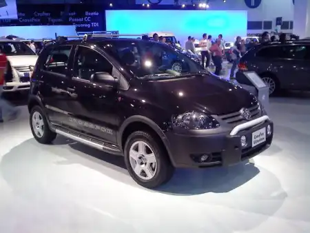 New Volkswagen CrossFox Confuses Motorists