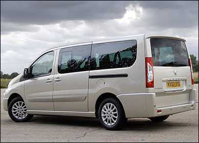 Peugeot Expert Teepee v Citroen Berlingo Multispace