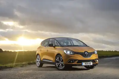Renault Scenic (2016 - ) Review