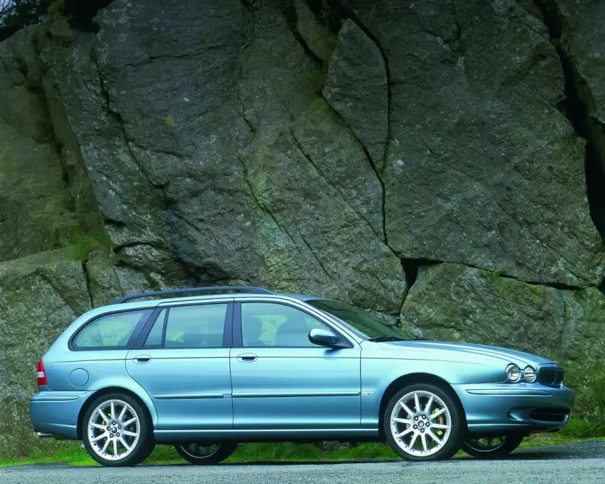 Jaguar X-Type 