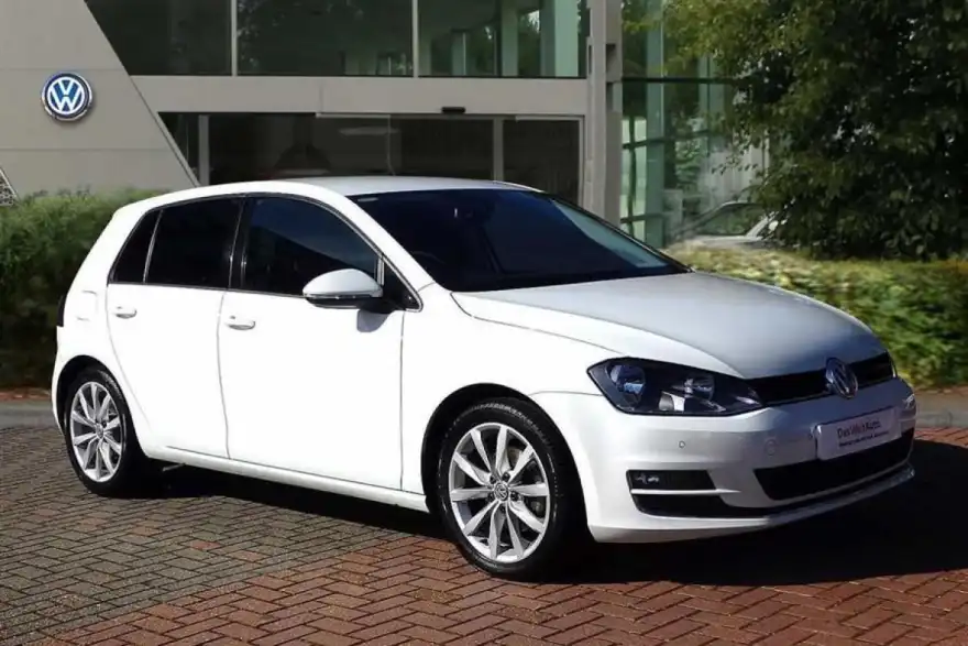  Volkswagen Golf 