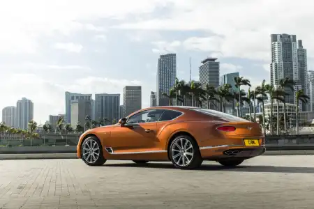 10 Great British Cars