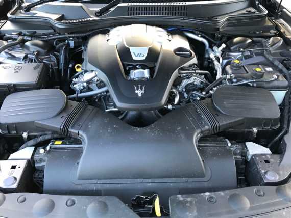 Maserati Ghibli GranLusso 2018 Review
