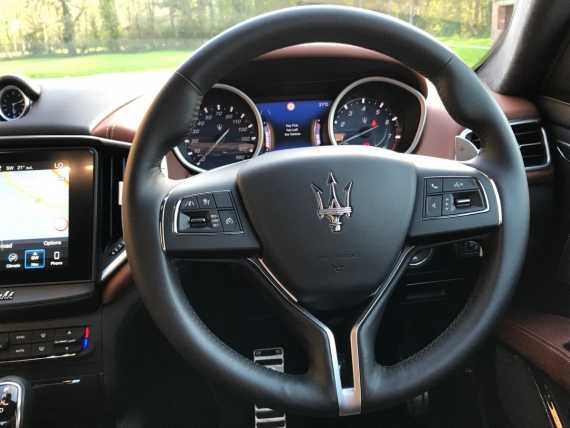 Maserati Ghibli GranLusso 2018 Review
