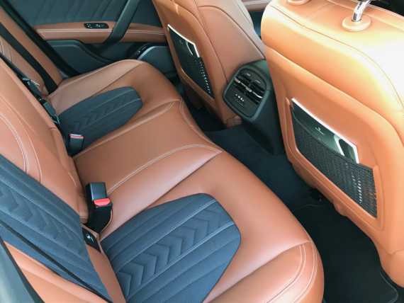 Maserati Ghibli GranLusso 2018 Review