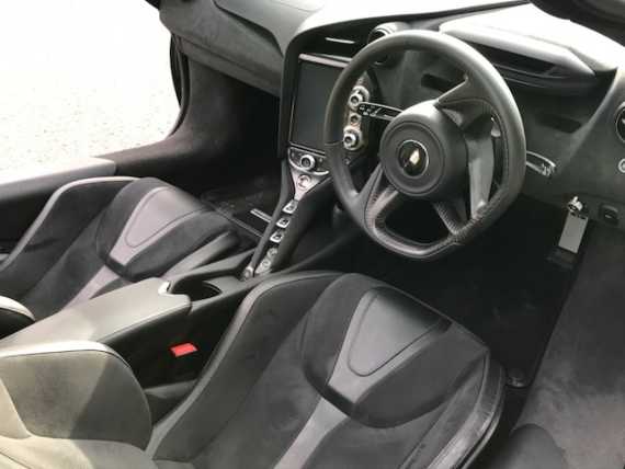 McLaren 720S 2017 Review