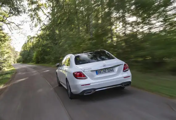 Mercedes-Benz E-Class Saloon Review