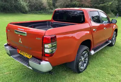 Mitsubishi L200 Barbarian Double Cab (2015 - ) Review
