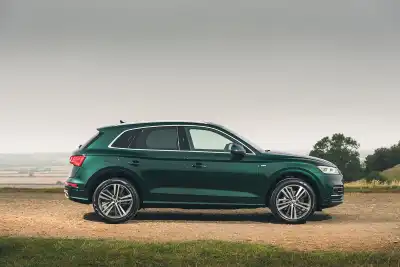Audi Q5 55 TFSI e (2017 - ) Review