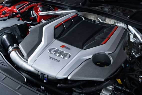 Audi RS 4 Avant Review