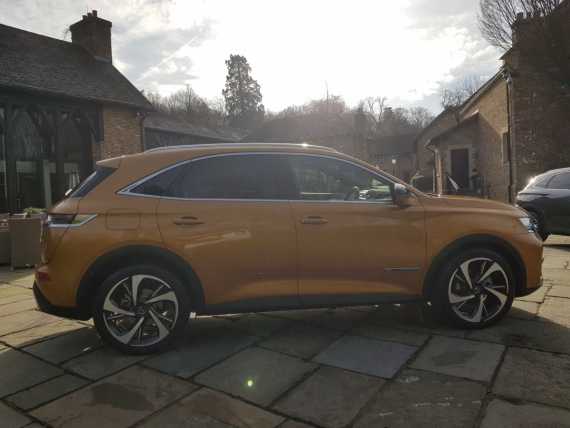 DS 7 Crossback 2018 Review