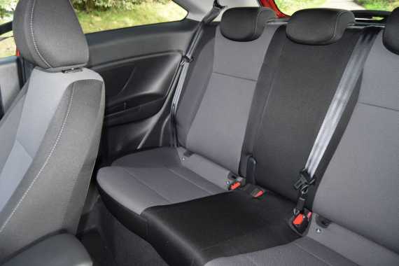 Hyundai i20 Coupe 2016 Review