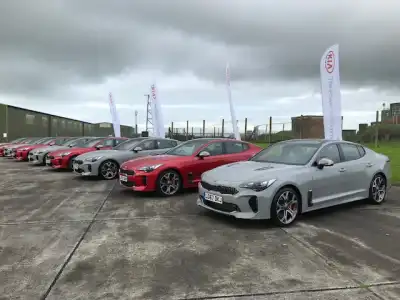 KIA Stinger (2017 - ) Review