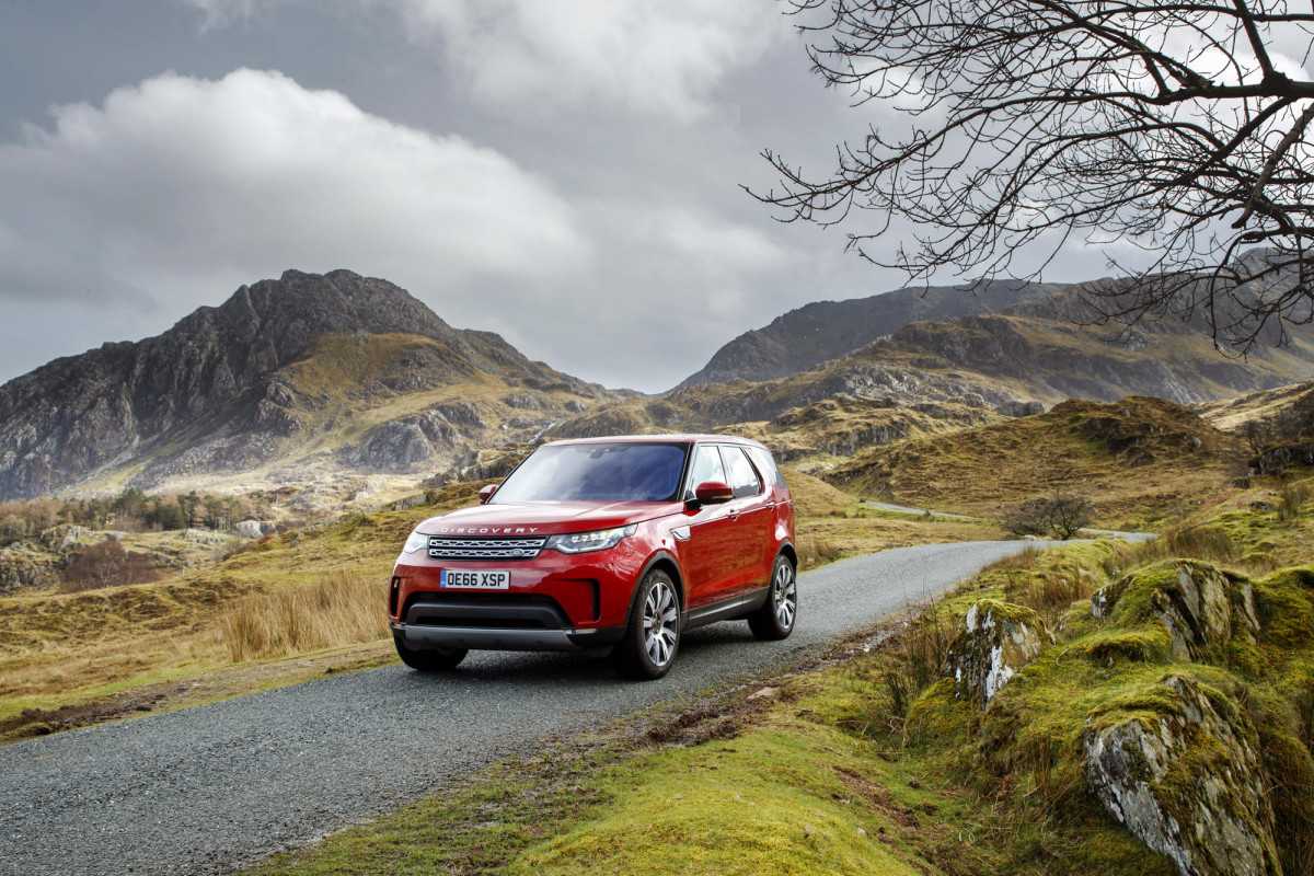 Land Rover Discovery Review