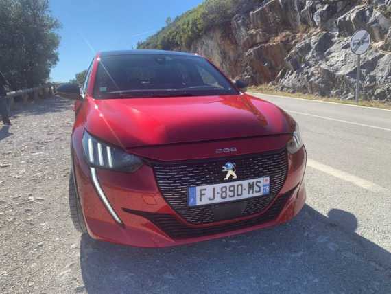 Peugeot 208 Review