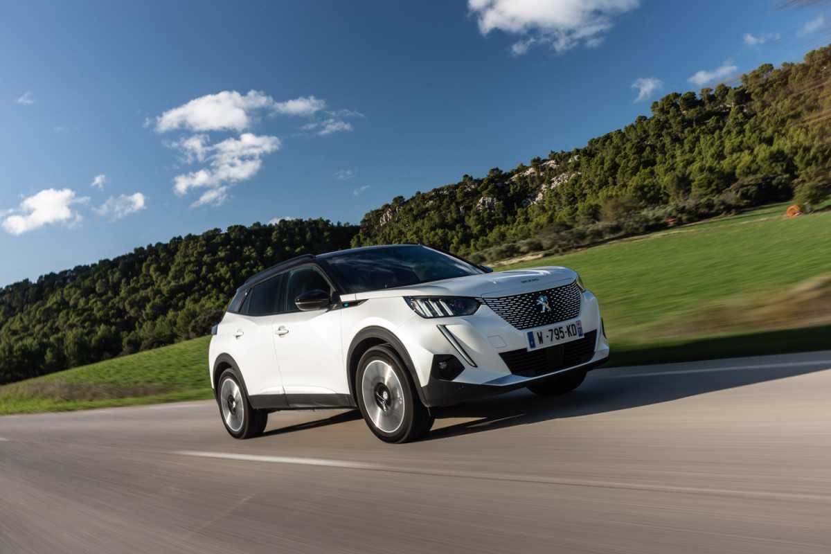 Peugeot e-2008 (2019 - ) Review (2019 - 2023)