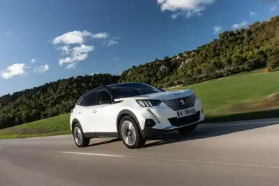 Peugeot e-2008 (2019 - ) Review (2019 - 2023)