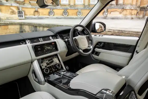 Range Rover PHEV Review