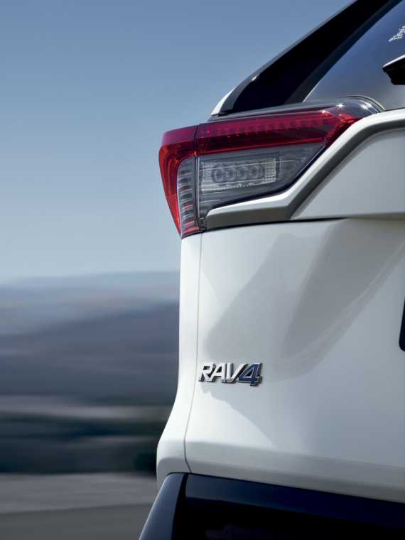 Toyota RAV4 Review