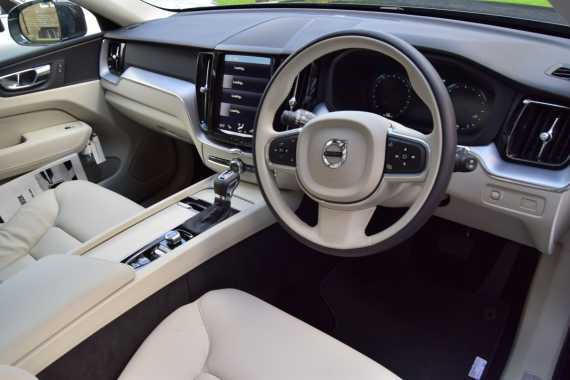 Volvo XC60 2017 Review