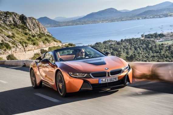 Introducing the New BMW i8 Roadster Image 1