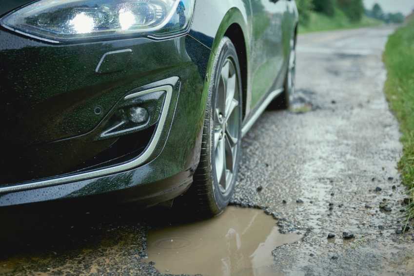 New Ford Focus Makes Crashing Through Potholes Thing of the past