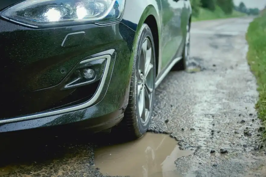 New Ford Focus Makes Crashing Through Potholes Thing of the past